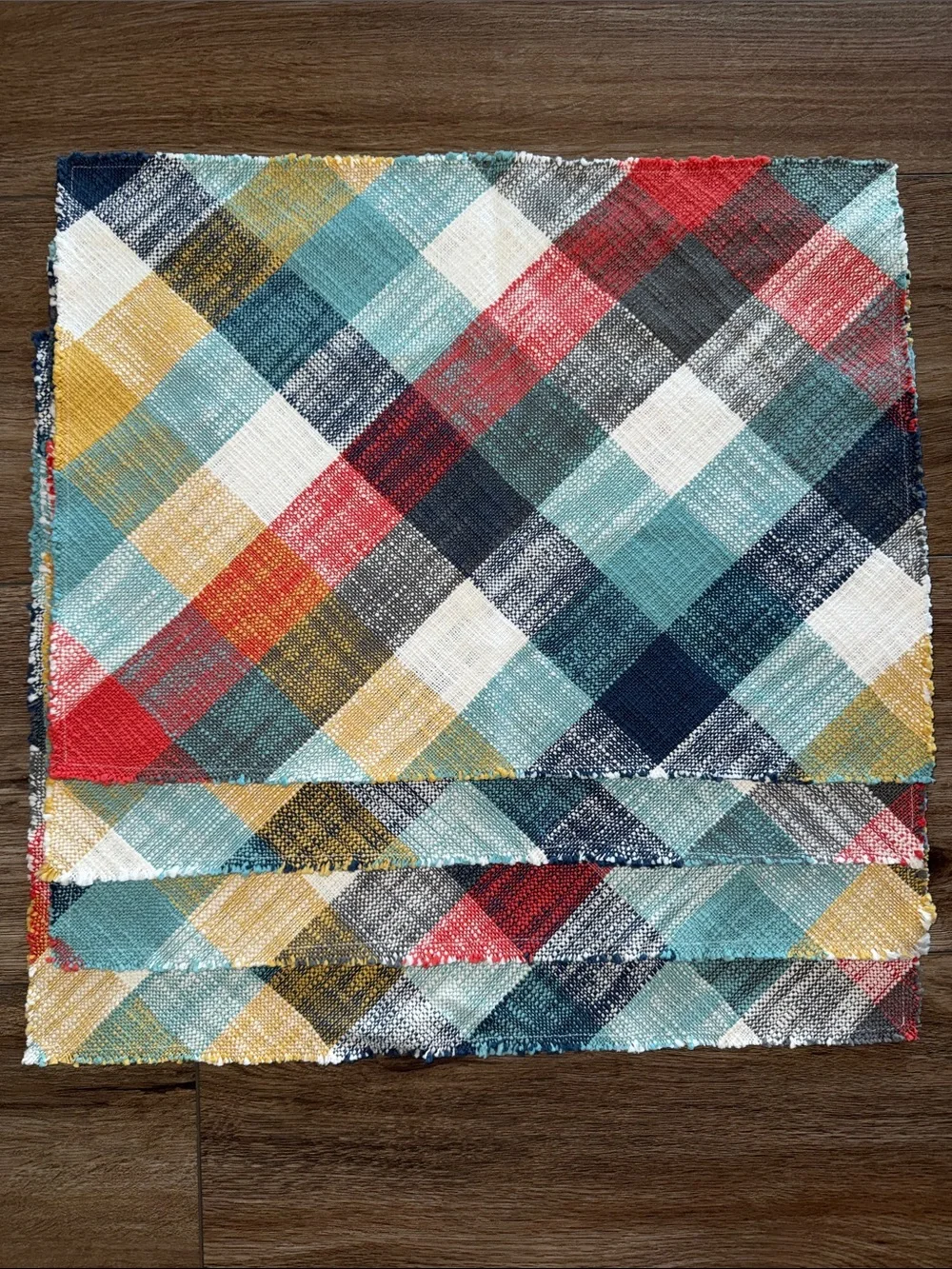 Multi-Color Plaid Weaved Placemats cotton - Set of 4